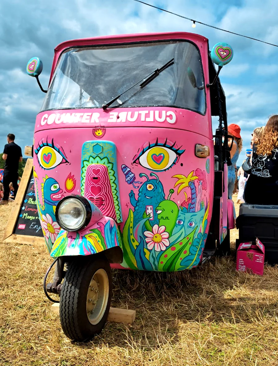 psychedelic custom tuk tuk painted